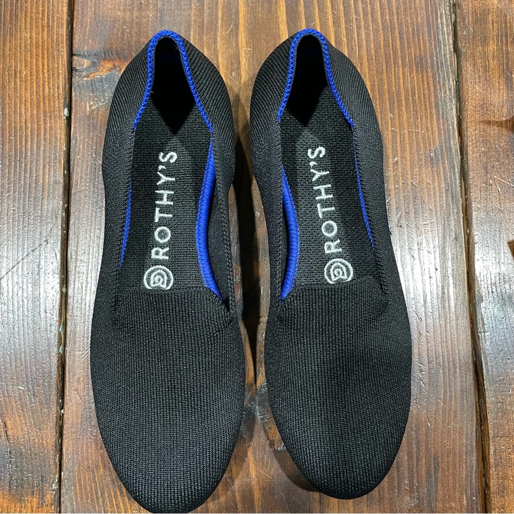 Rothys The Loafer Black size 6 1/2